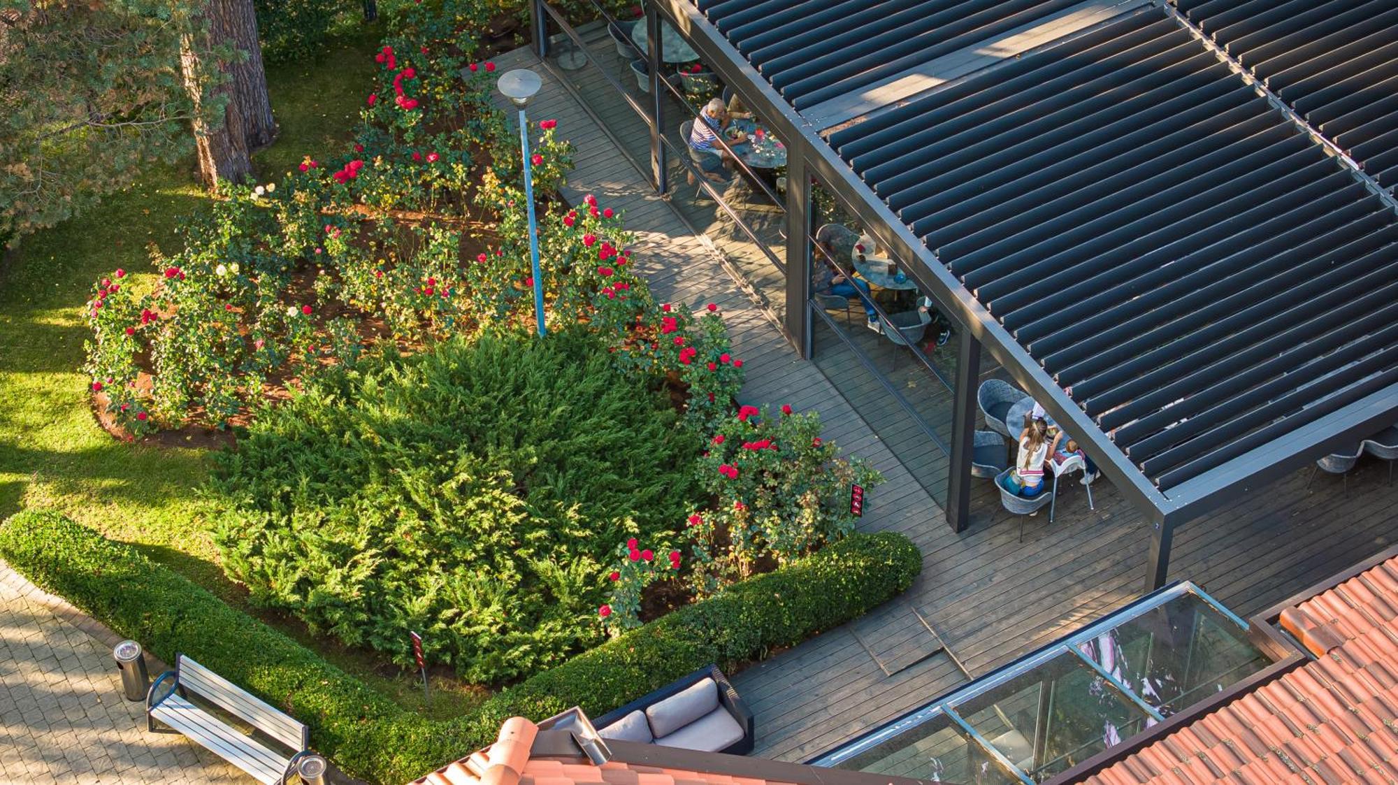 Palanga Life Balance Spa Hotel Екстериор снимка A pergola with louvres