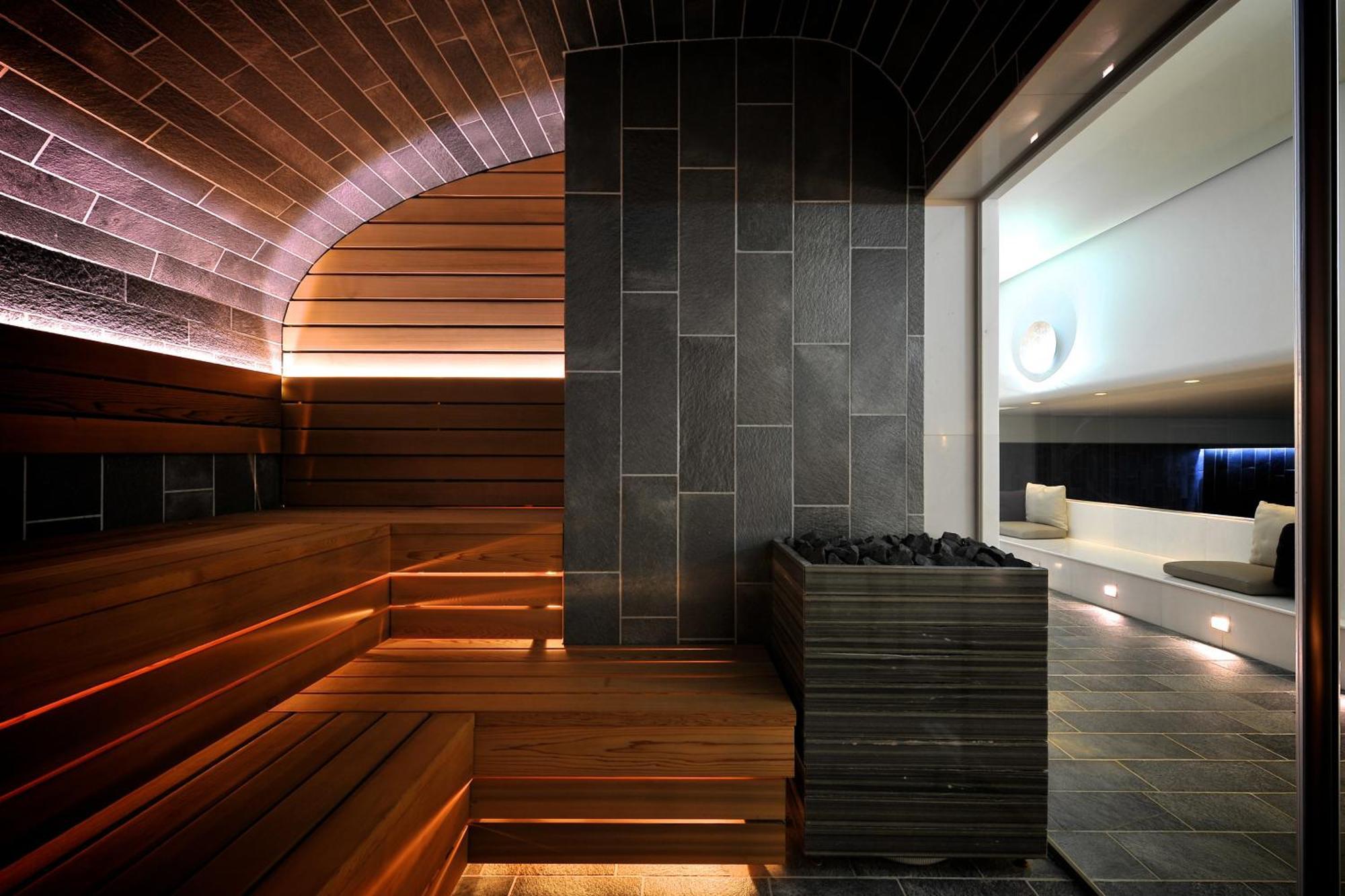 Palanga Life Balance Spa Hotel Екстериор снимка The interior of a modern Finnish sauna